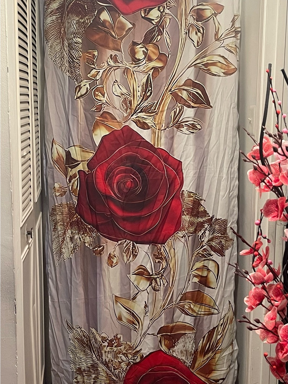 Red Rose Gold Floral Curtain Set - 2 Panels - Rod Pocket - 84in - Like New